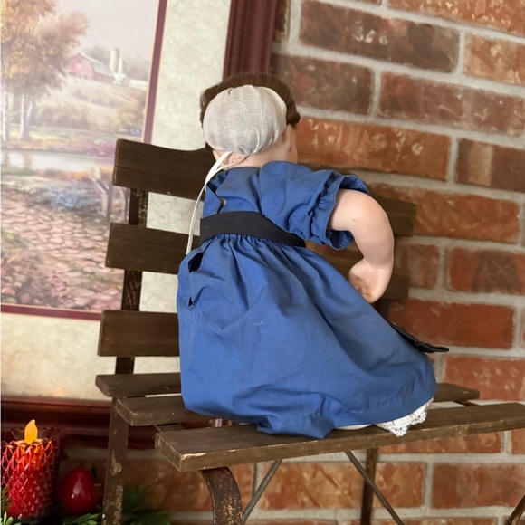 ❤️ 1990 Amish Blessings Porcelain Rebecca
Doll Julie Good Kruger Edwin M Knowles - Picture 7 of 16